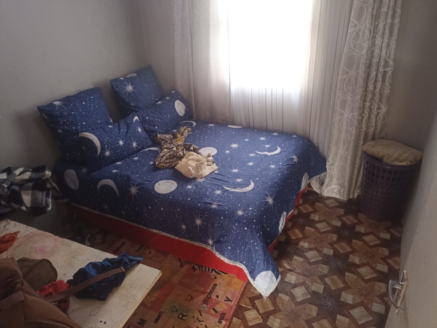 2 Bedroom Property for Sale in Kwanonqaba Western Cape